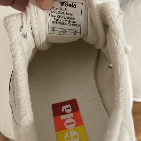 Gola sneakers, USA 6, lots of life left in these adorable rainbow shoes - Picture 4 of 5